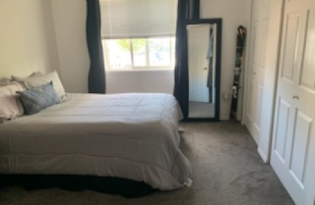 2 Bedroom Upper Floor of a Duplex in Penticton