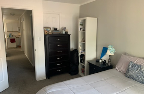 2 Bedroom Upper Floor of a Duplex in Penticton