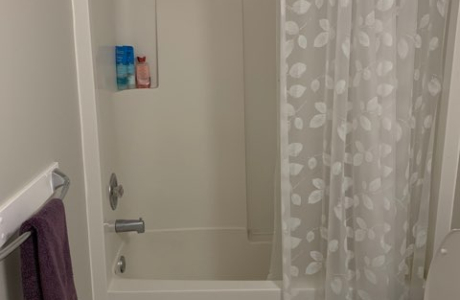 2 Bedroom Upper Floor of a Duplex in Penticton